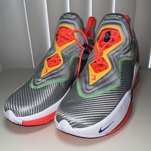 NIKE LEBRON SOLDIER XIV NEW , size 13.5, very comfy, last one! CK6024 001